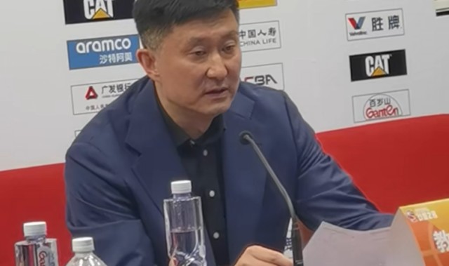 胜青岛发布会！杜锋大谈幸运，称赞王洪泽麦考尔，提2将身体不适